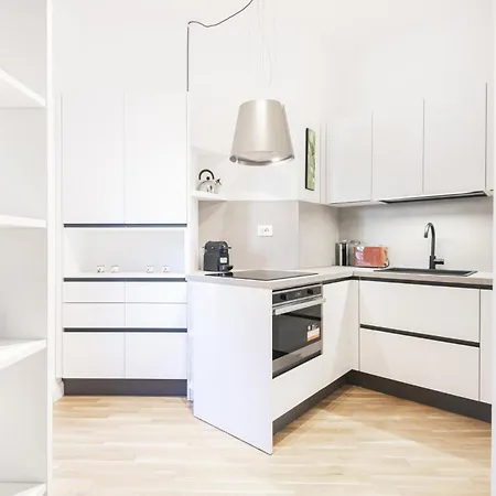 Easylife - - Napo Torriani 1 E - Apartament *